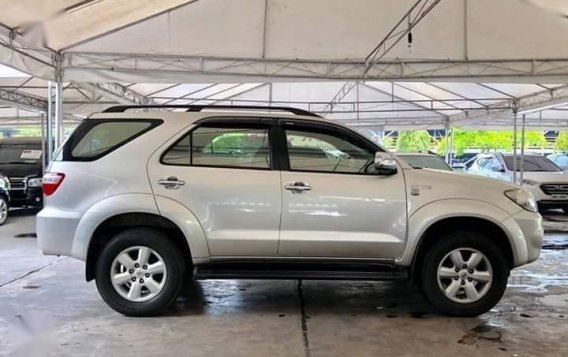 Selling Toyota Fortuner 2010 Automatic Gasoline in Makati-3