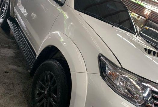 Selling White Toyota Fortuner 2016 at 13000 km in Quezon City-2