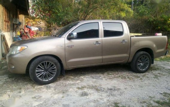 2nd Hand Toyota Hilux 2006 for sale in Mandaue-7