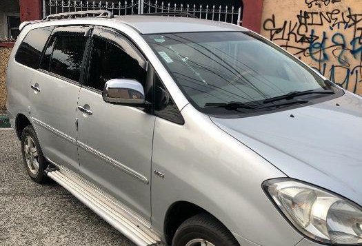 Selling 2nd Hand Toyota Innova 2008 Automatic Gasoline at 100000 km in Quezon City-4