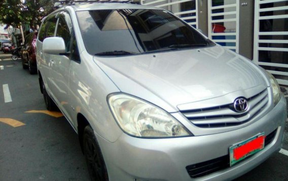 2009 Toyota Innova for sale in Mandaluyong-1