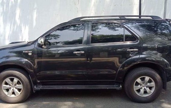 Selling Toyota Fortuner 2006 Automatic Diesel in Manila-4