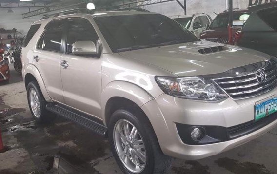 Selling Toyota Fortuner 2014 Automatic Diesel in Quezon City