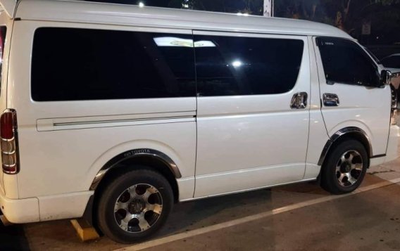 2nd Hand Toyota Hiace 2013 at 74000 km for sale in Lucena-5