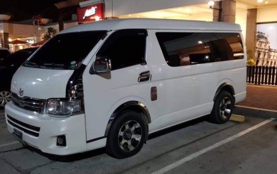 2nd Hand Toyota Hiace 2013 at 74000 km for sale in Lucena-6