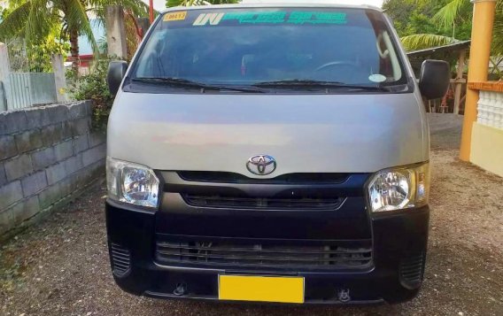 Selling 2nd Hand Toyota Hiace 2017 Manual Diesel at 120503 km in Esperanza-1