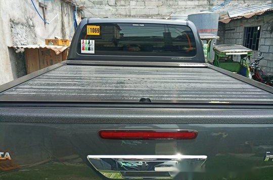 Selling Grey Toyota Hilux 2016 in Taguig-4