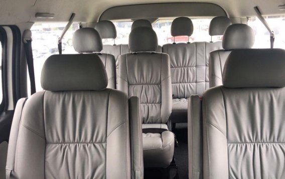 Toyota Hiace 2019 Automatic Diesel for sale in Pasig-6