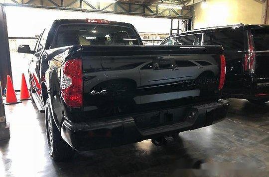 Selling Black Toyota Tundra 2018 for sale-1