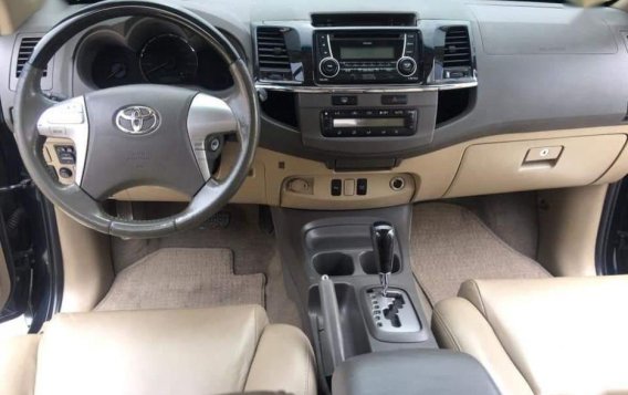 Selling Toyota Fortuner 2012 Automatic Diesel in Imus-10