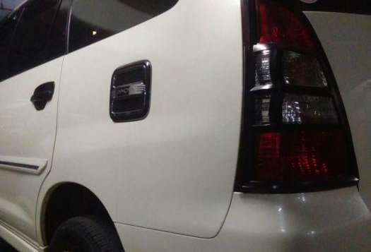 Selling 2nd Hand Toyota Innova 2013 Manual Diesel at 70000 km in Manila-2