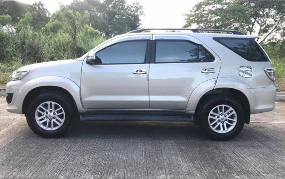 Selling 2nd Hand Toyota Fortuner 2012 at 80000 km in Davao City-3