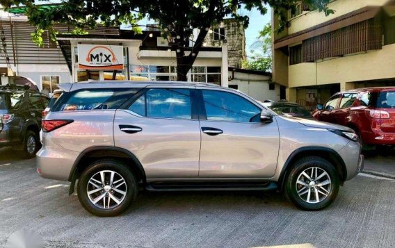 2nd Hand Toyota Fortuner 2017 at 30000 km for sale in Manila-1