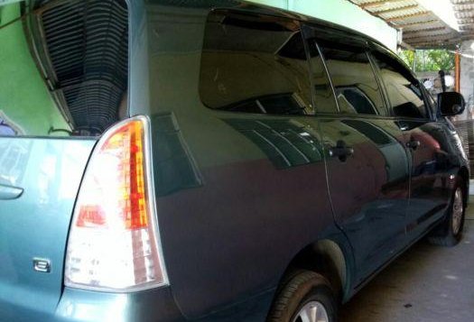 Selling Toyota Innova 2010 Manual Diesel in Calamba-6