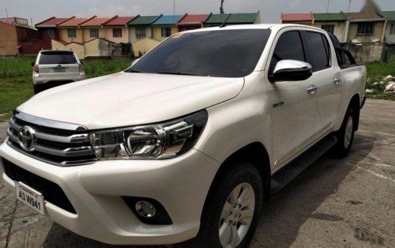 Selling 2nd Hand Toyota Hilux 2018 in Las Piñas-2