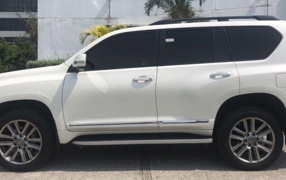 Selling Toyota Land Cruiser Prado 2015 Automatic Gasoline in Pasig-7