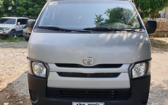 Toyota Hiace 2017 Manual Diesel for sale in Parañaque-2