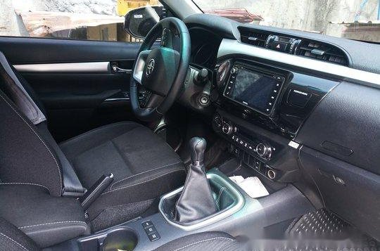 Selling Grey Toyota Hilux 2016 in Taguig-7
