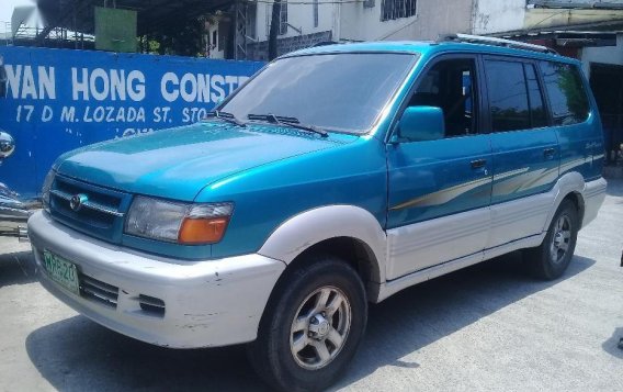 Selling 2nd Hand Toyota Revo 2000 Manual Gasoline at 160000 km in Pasig