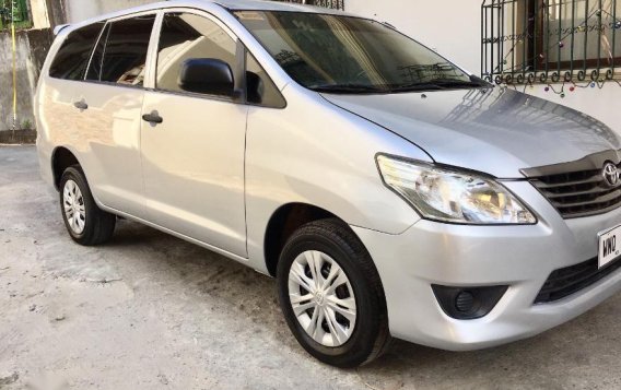 Toyota Innova 2013 Manual Diesel for sale in Quezon City-2