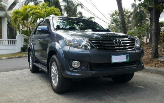 2nd Hand Toyota Fortuner 2013 at 50000 km for sale in Quezon City-2