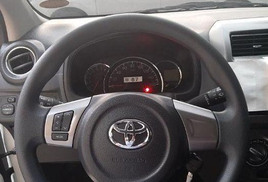 Selling Toyota Wigo 2019 in Cebu City-6
