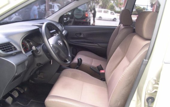 Selling Toyota Avanza 2016 Manual Gasoline for sale in Mandaue-1