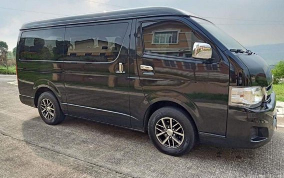 Sell 2nd Hand 2014 Toyota Hiace at 40000 km in Antipolo-2