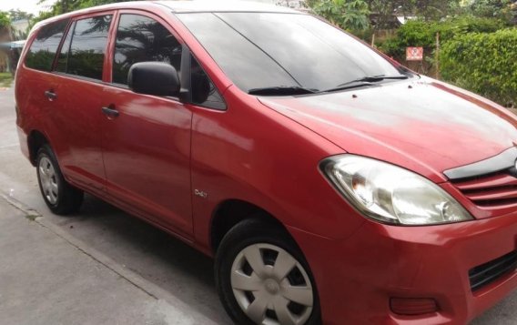 Selling 2nd Hand Toyota Innova 2011 Manual Diesel for sale in Bamban