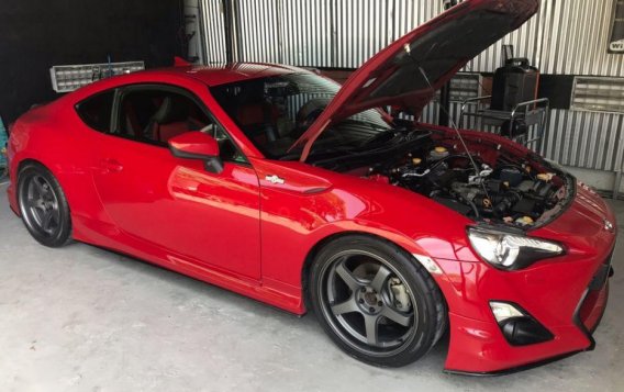 Selling 2nd Hand Toyota 86 2014 in Pasig