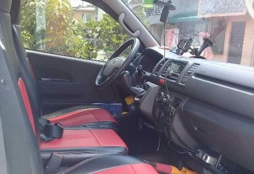 Selling 2016 Toyota Hiace Van for sale in Caloocan-1