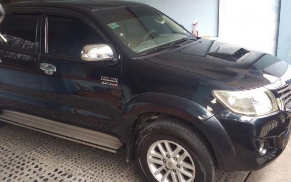 Selling Black Toyota Hilux 2012 for sale in Manual-1