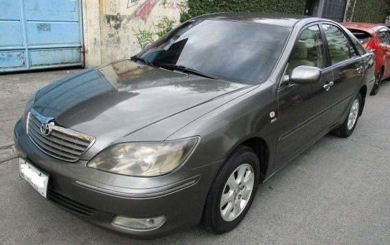 Selling 2nd Hand Toyota Camry 2005 in Makati-1