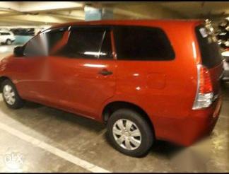 2nd Hand Toyota Innova 2010 for sale in Las Piñas-2