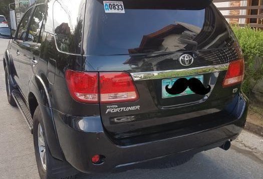 Selling 2nd Hand Toyota Fortuner 2005 Automatic Diesel at 104222 km in Parañaque-2