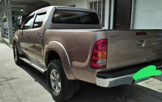 2nd Hand Toyota Hilux 2010 for sale in Imus-4
