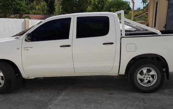 Selling 2nd Hand Toyota Hilux 2007 at 65709 km for sale