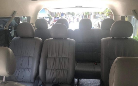 Selling 2nd Hand Toyota Hiace 2013 Automatic Diesel at 50000 km in Makati-7