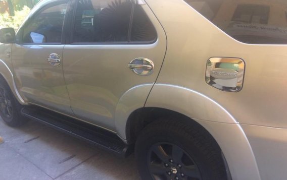 Selling Toyota Fortuner 2009 Automatic Diesel for sale in Pasig-2