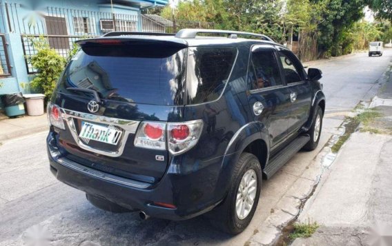 Selling 2013 Toyota Fortuner for sale in Cainta-2