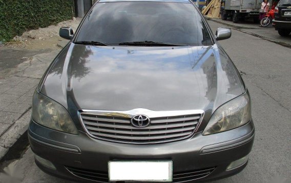 Selling 2nd Hand Toyota Camry 2005 in Makati-2