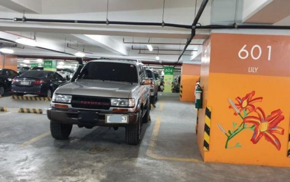 2nd Hand Toyota Land Cruiser for sale in Manila