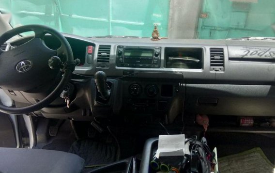 Selling 2nd Hand Toyota Hiace in San Juan-4