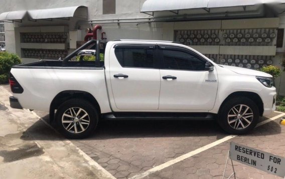 Selling Toyota Hilux 2018 at 20000 km in Manila-1