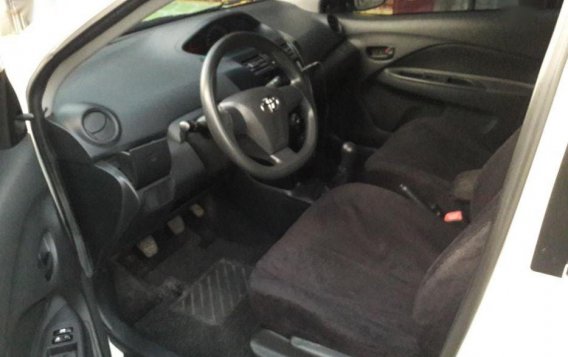 Selling Toyota Vios 2013 Manual Gasoline in Makati-2