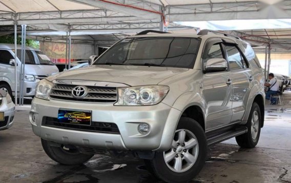 Toyota Fortuner 2010 Automatic Gasoline for sale in Makati-7