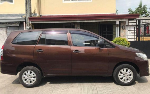 2nd Hand Toyota Innova 2014 at 33000 km for sale-5