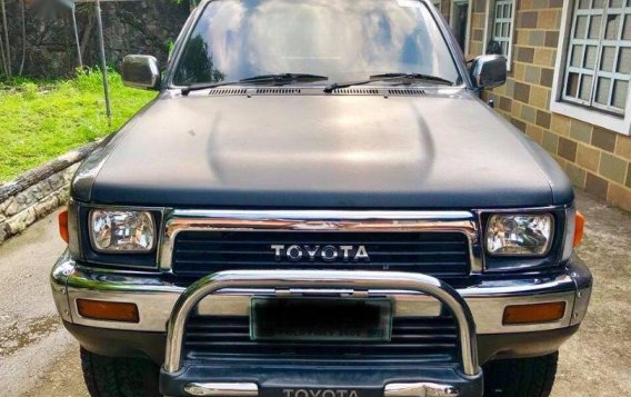 2nd Hand Toyota Hilux 2002 Manual Diesel for sale in Quezon City-1