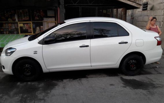 Selling Toyota Vios 2013 Manual Gasoline in Makati-3