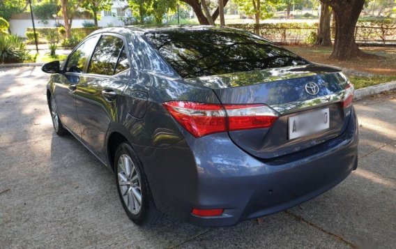 Selling 2nd Hand Toyota Corolla Altis 2015 in Angono-3